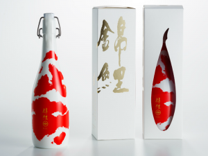 Bottle Design Featuring Multicolored Carp Receives 2018 GERMAN DESIGN AWARD