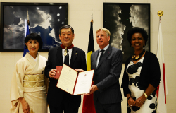onishi Brewing Company President Receives the "Crown Medal Commandor Le Chapter" from the Kingdom of Belgium