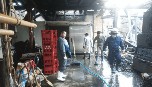 The photo is brewer cleaning the brewery burn up