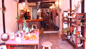 The cozy atmosphere and traditional trinkets of Sake Cafe Fu